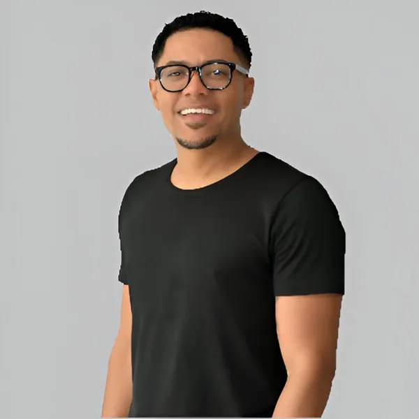 Foto de Bezael Pérez, Content Creator, Dominicode